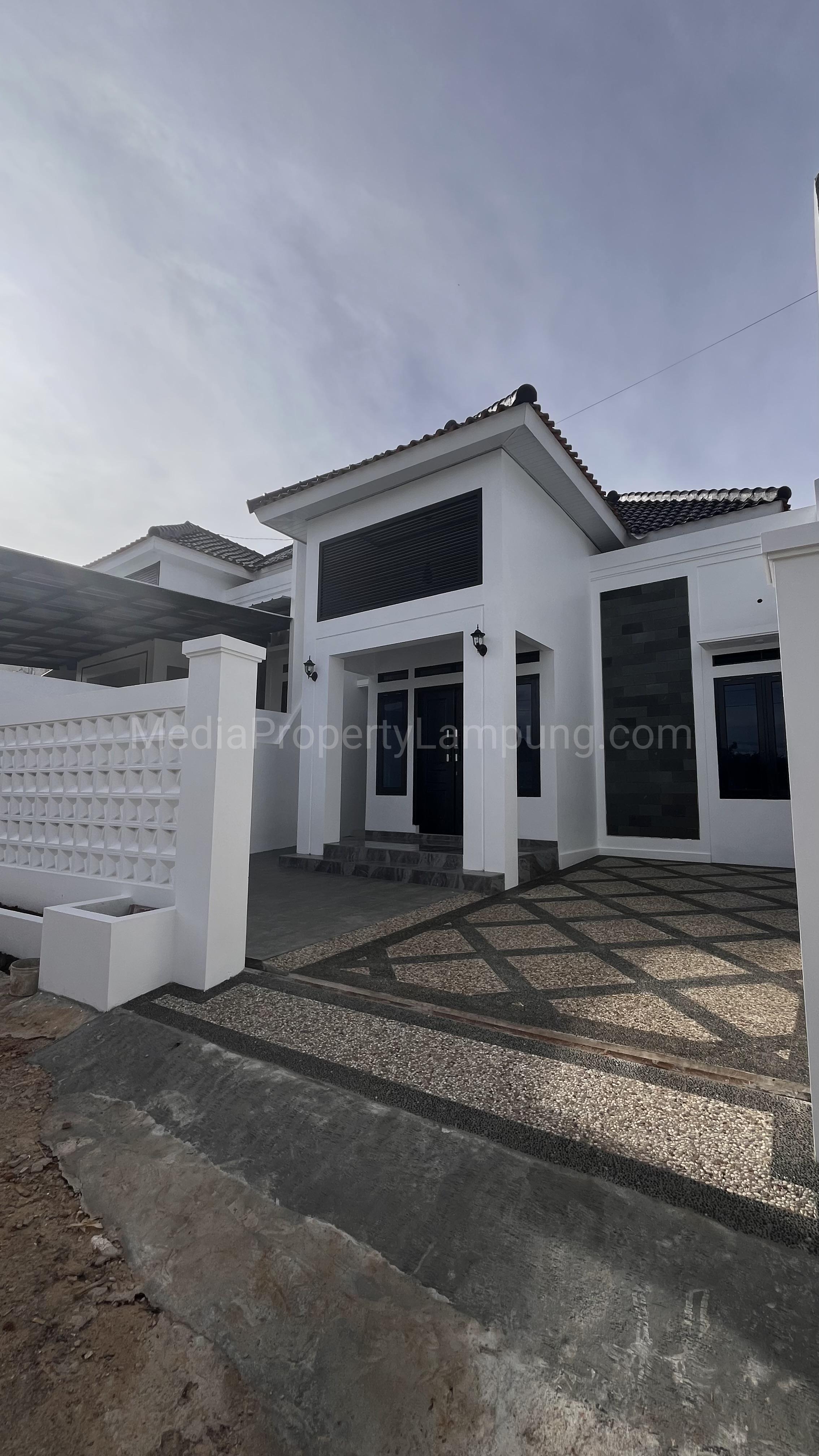 Rumah Elegant - Hasanah Cluster Rajabasa 